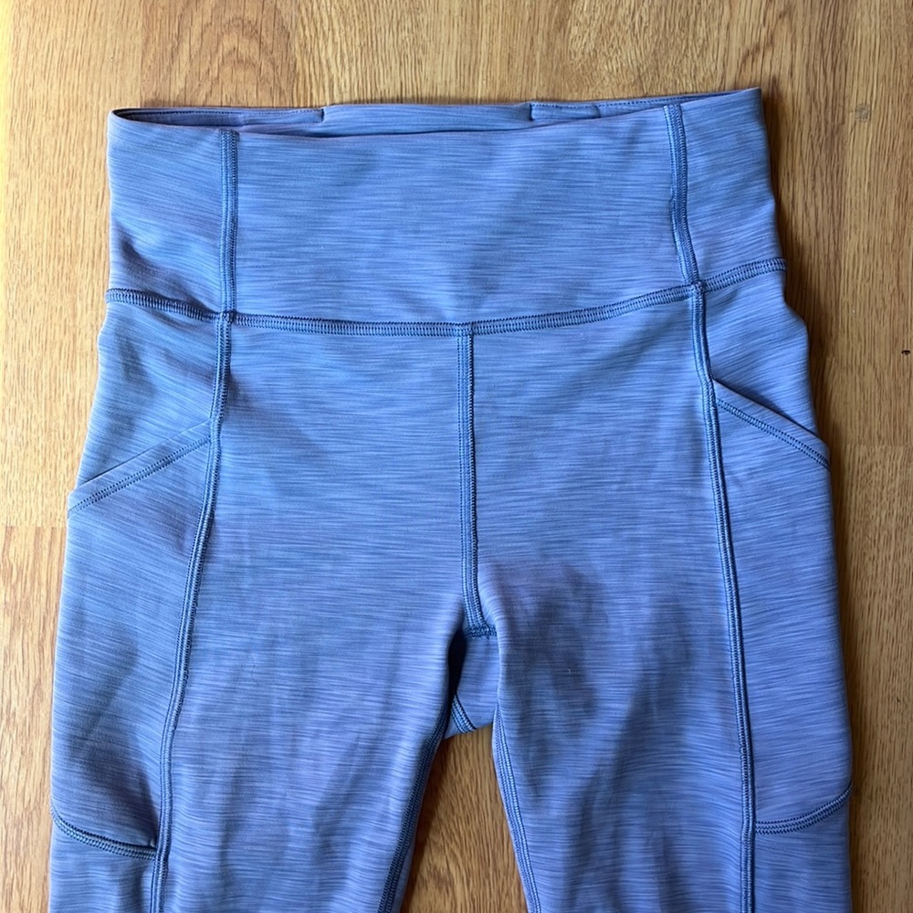 Lululemon blue heather align leggings, with pockets on side, 4P